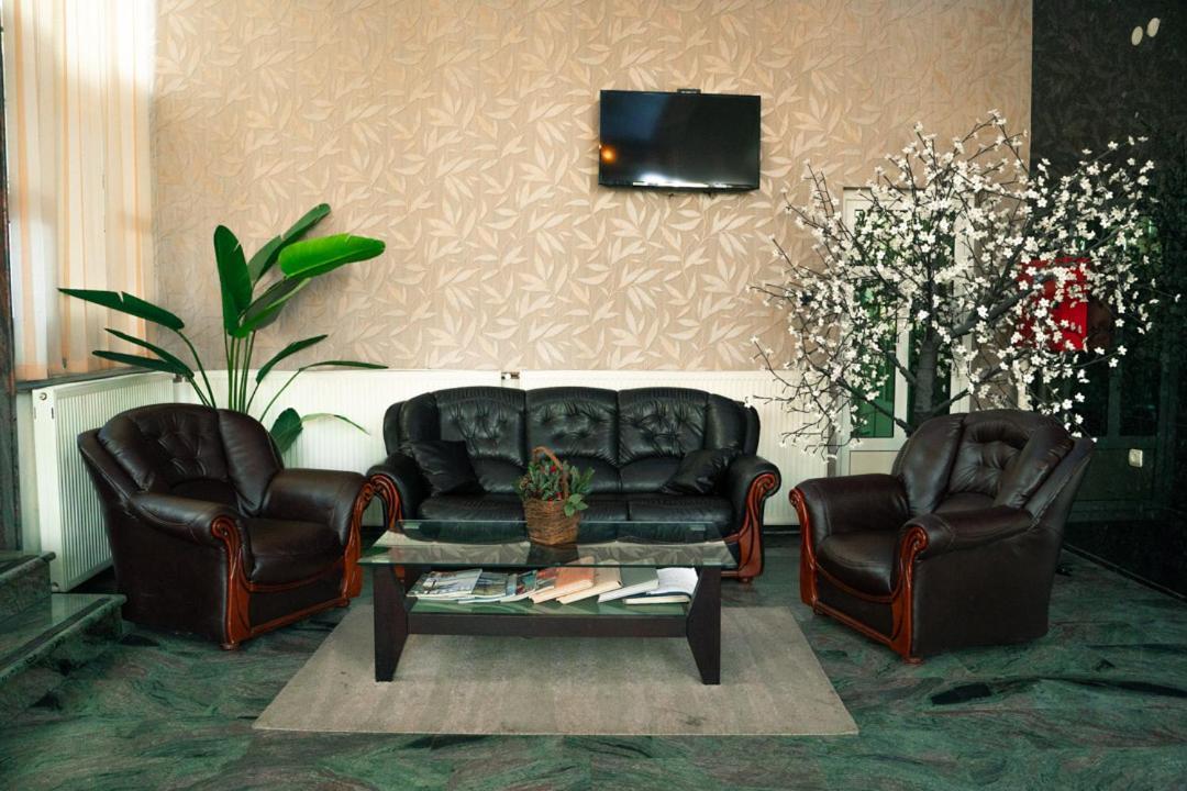 Hotel Zeleni Vir Ni Eksteriør bilde