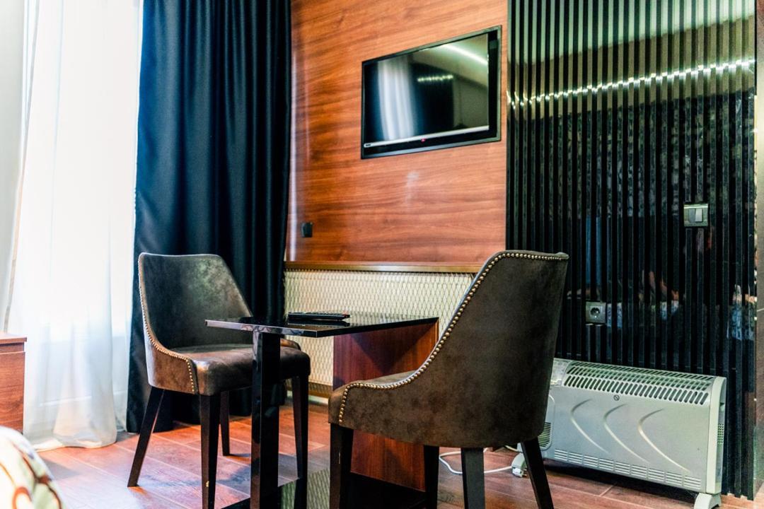 Hotel Zeleni Vir Ni Eksteriør bilde