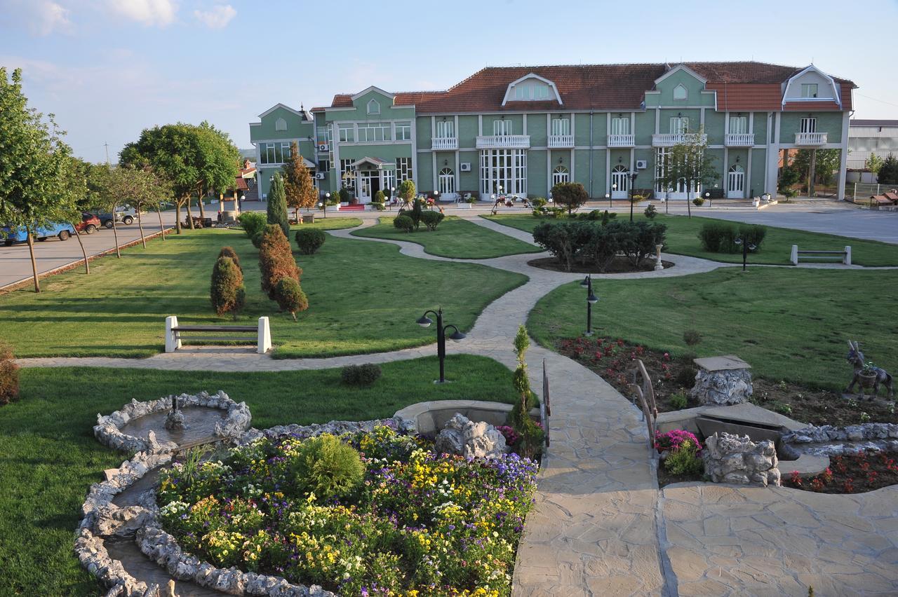 Hotel Zeleni Vir Ni Eksteriør bilde
