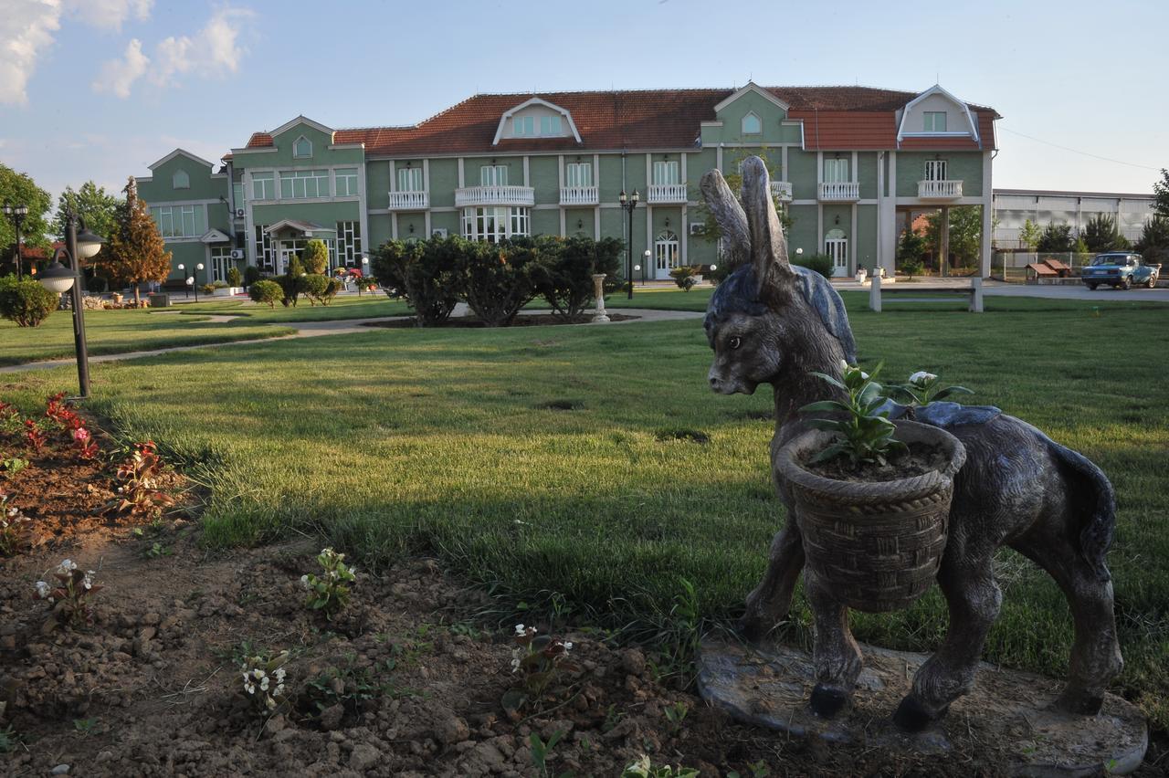 Hotel Zeleni Vir Ni Eksteriør bilde