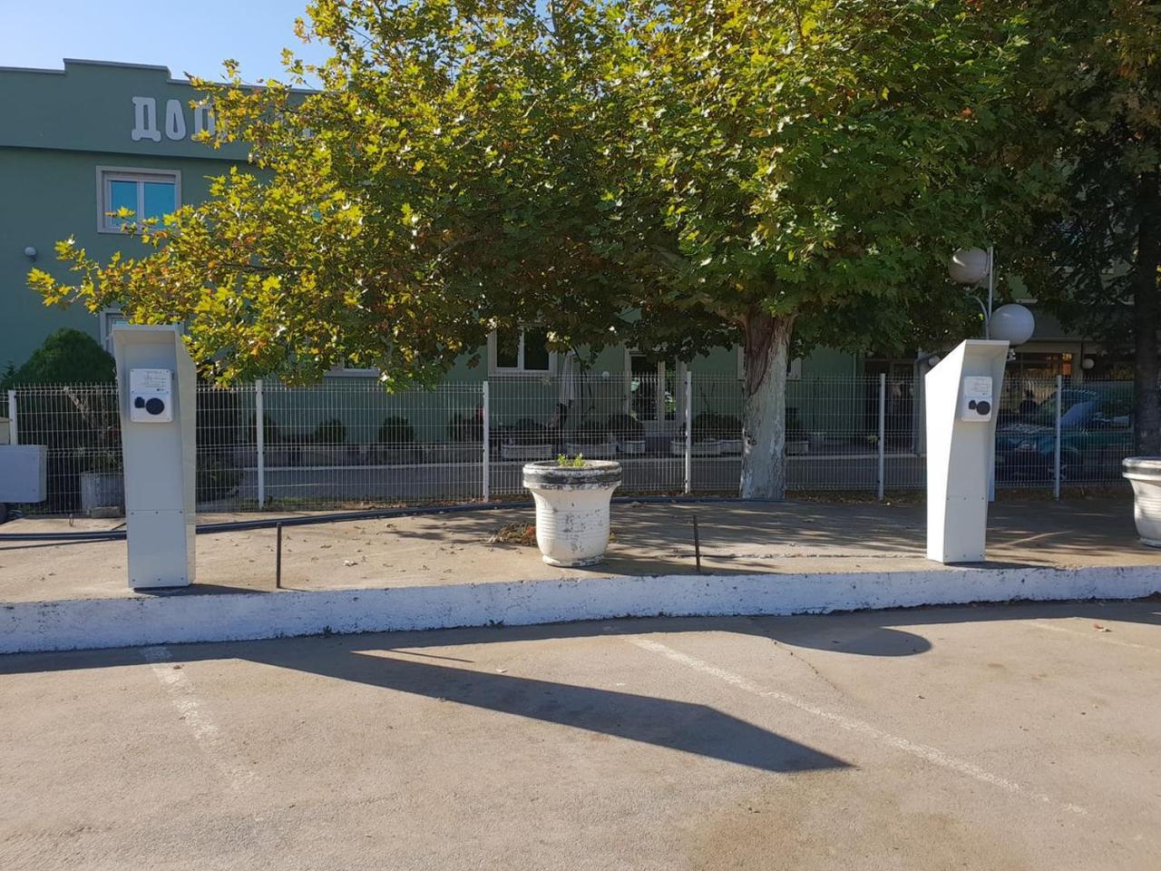 Hotel Zeleni Vir Ni Eksteriør bilde